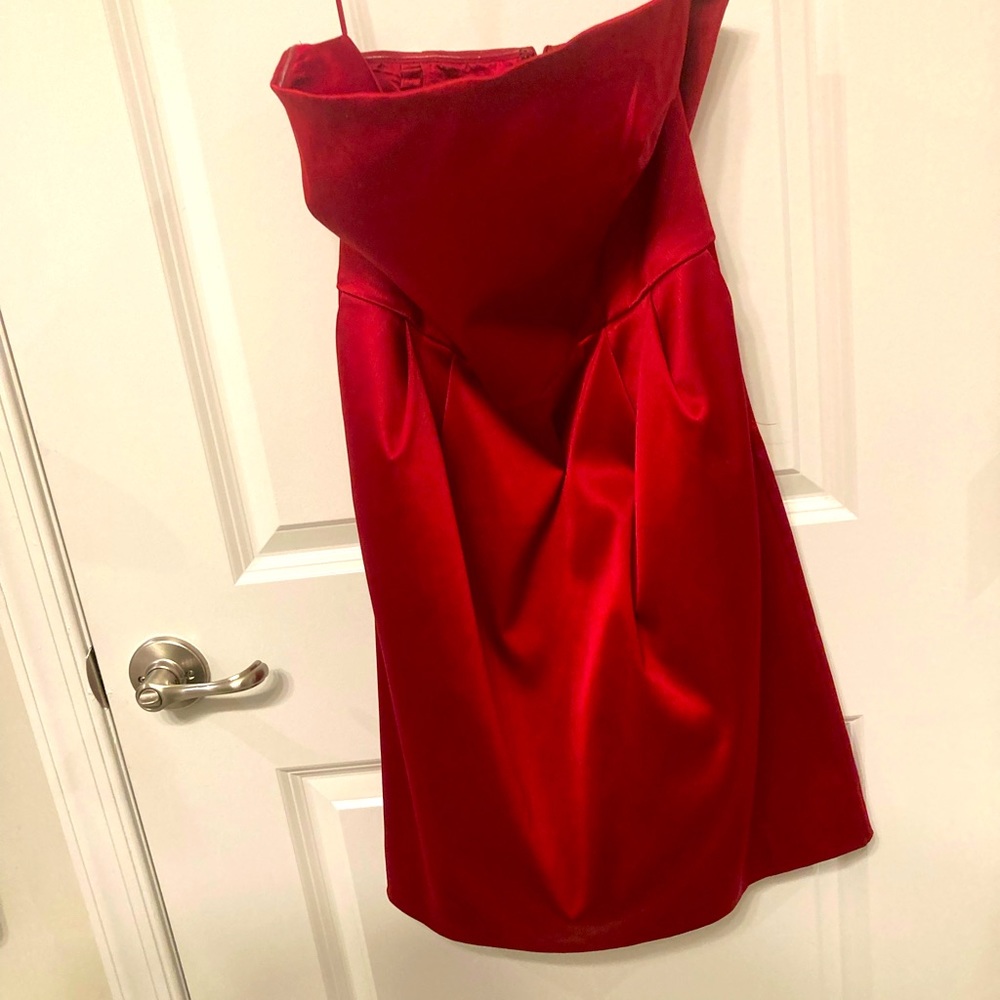 Express Strapless mini dress perfect for the holidays size 10 NWT